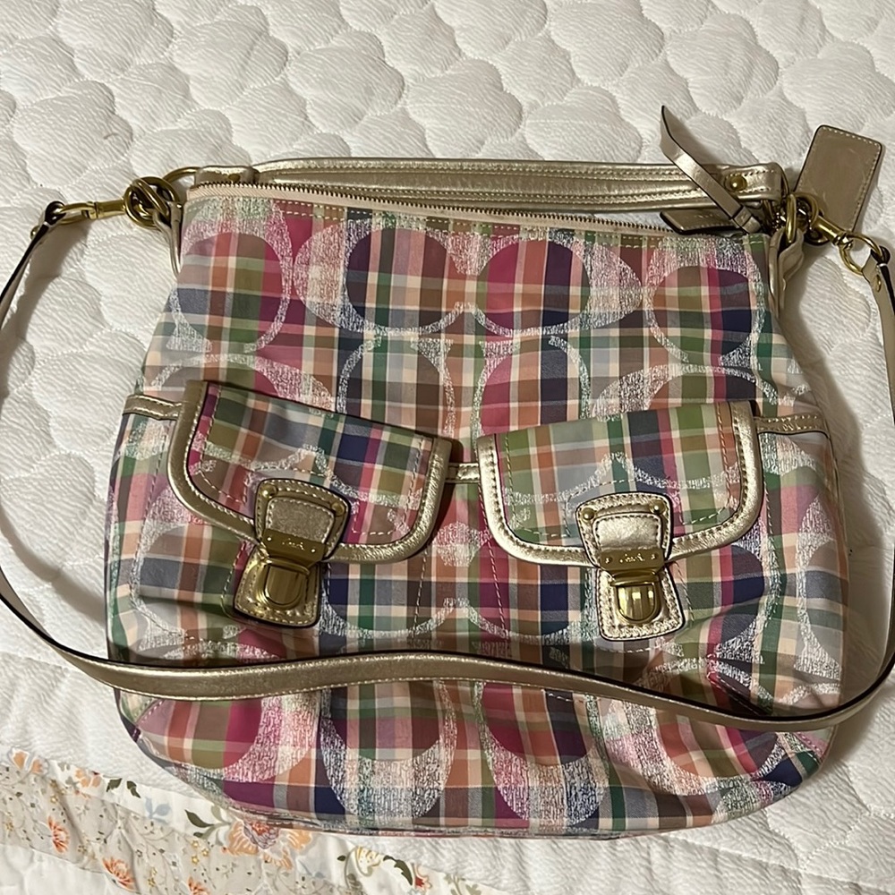 Coach Cross Tote Bag No Pollution. Crackless Collar Pink Green Chag Pattern